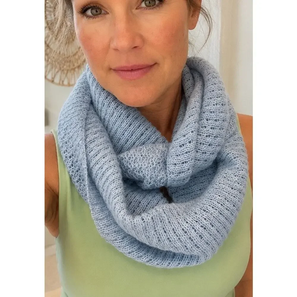 Patapampa 100% Baby Alpaca Infinity Scarf Light Blue Luxury Knit Loop Scarf
